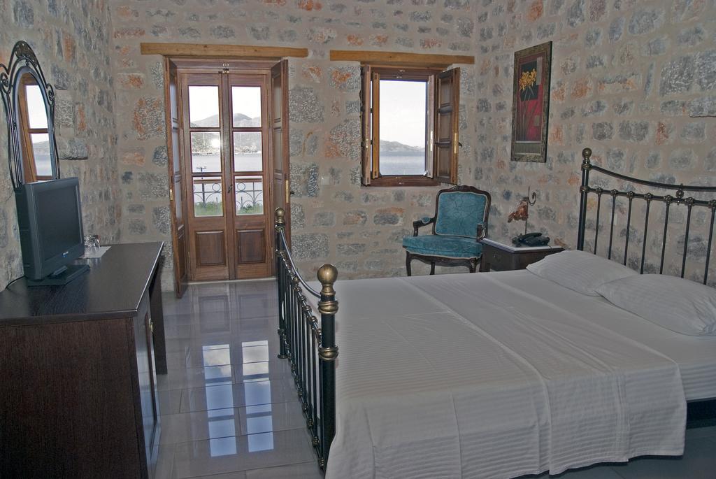 Smyros Resort Poulithra Room photo