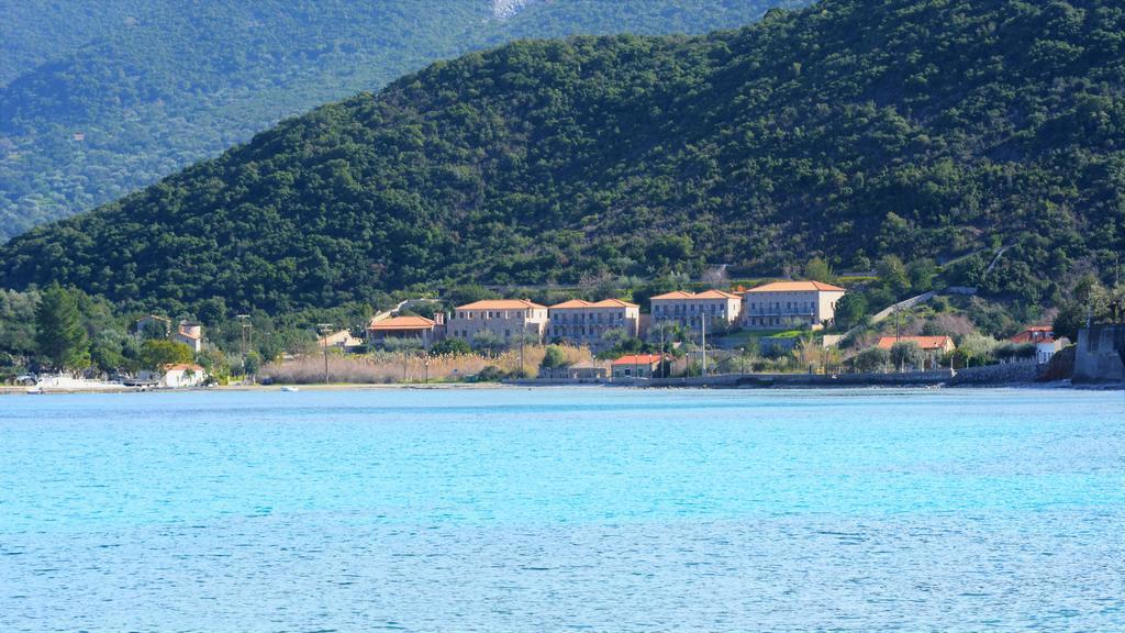 Smyros Resort Poulithra Exterior photo